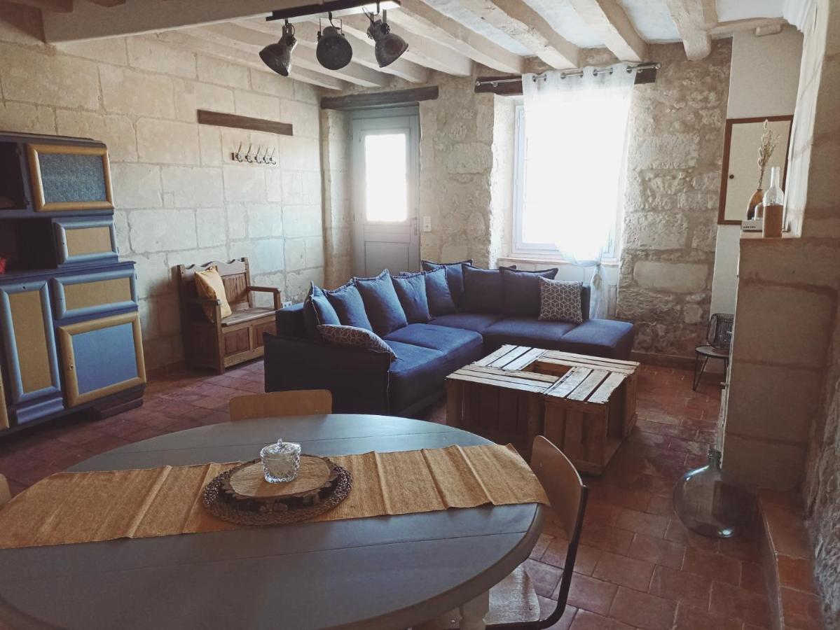 L'Appart Langeaisien Apartment Екстериор снимка